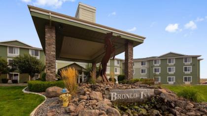 Best Western Bronco Inn - image 9
