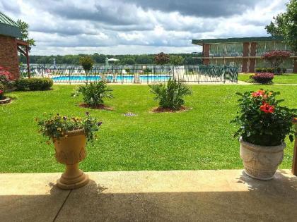 Americas Best Value Inn Pell City Riverside - image 10