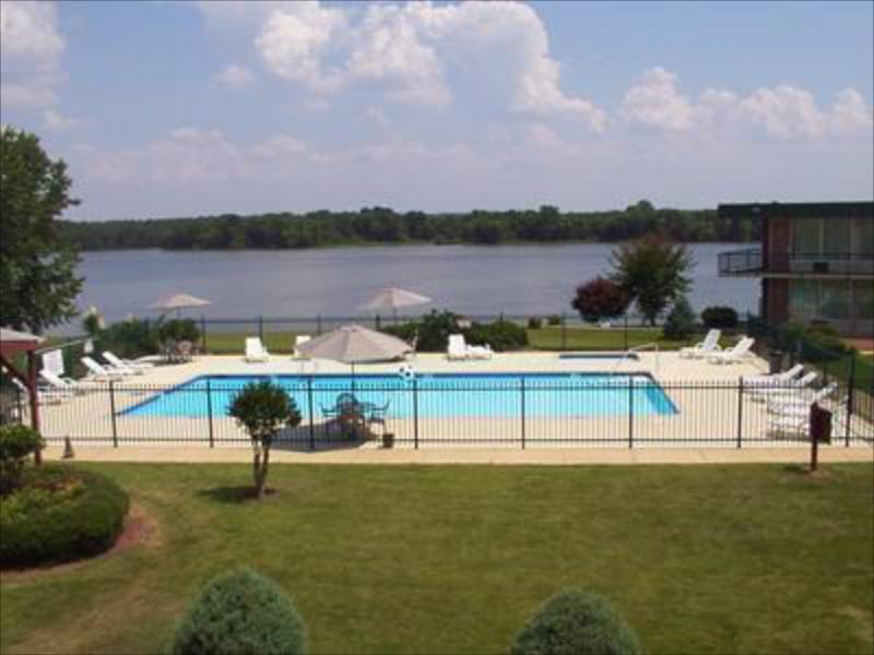 Americas Best Value Inn Pell City Riverside - image 4