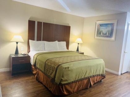 Riverside Inn & Suites - image 10