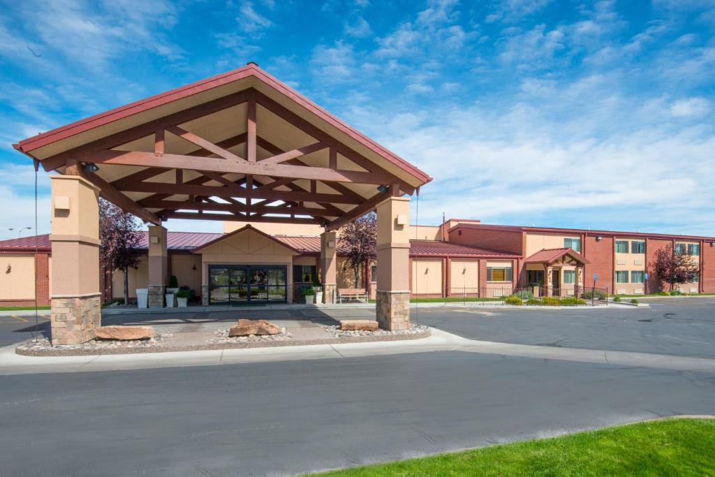 Holiday Inn Riverton-Convention Center an IHG Hotel - main image