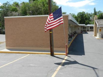 Paintbrush Motel - image 5