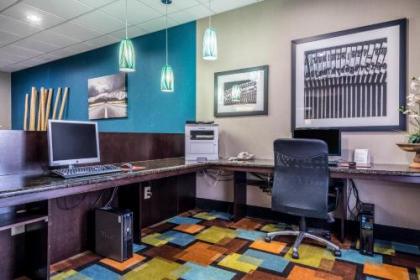 Holiday Inn Express & Suites Roanoke Rapids an IHG Hotel - image 9