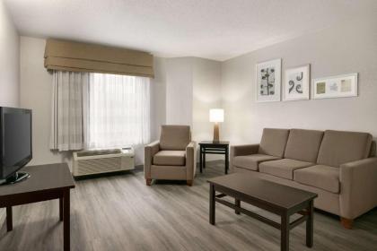 Country Inn & Suites by Radisson Roanoke Rapids NC - image 14