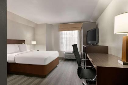 Country Inn & Suites by Radisson Roanoke Rapids NC - image 5