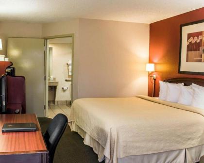 Quality Inn Roanoke near Lake Gaston - image 10