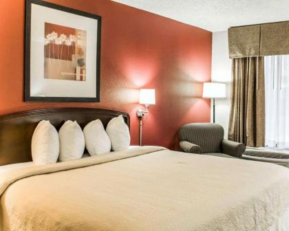 Quality Inn Roanoke near Lake Gaston - image 15