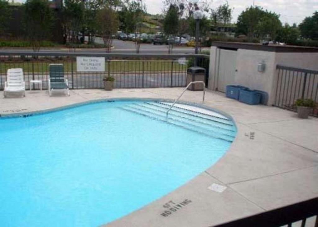 Quality Inn Roanoke near Lake Gaston - image 4