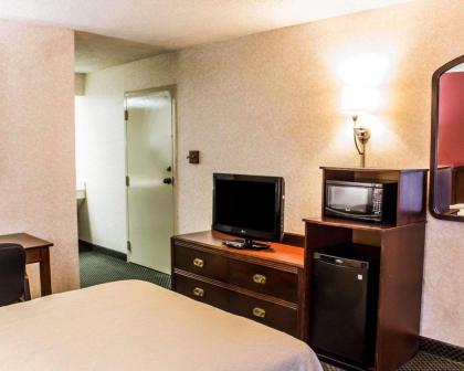 Quality Inn Roanoke near Lake Gaston - image 7