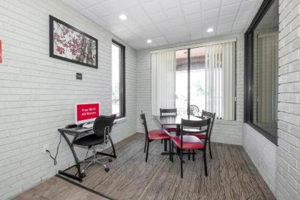Red Roof Inn Roanoke Rapids - image 11