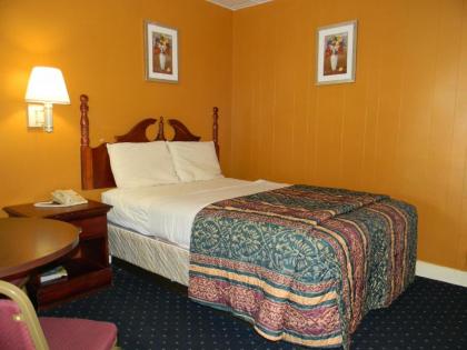 Fairfax Motel - image 11