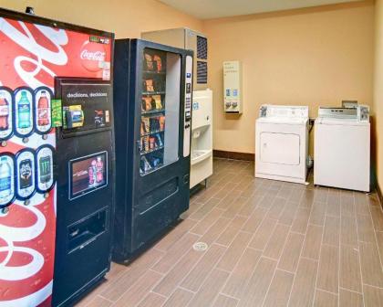 Comfort Suites Roanoke - Fort Worth North - image 10