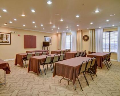 Comfort Suites Roanoke - Fort Worth North - image 13