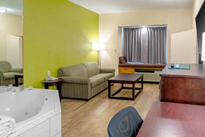 Quality Inn & Suites - image 2