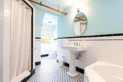 Historic Tapoco Lodge - image 6