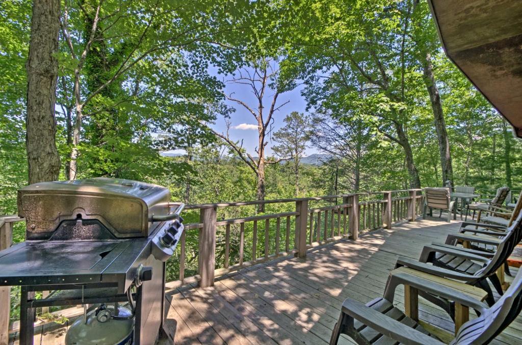 Secluded Mountain Home 12 Mi to Tsali Area - main image