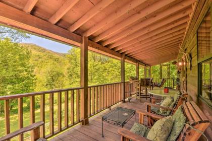Enchanting Cabin with mtn Views and Creekside trail North Carolina
