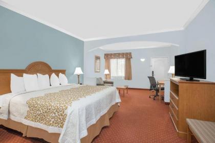 Days Inn by Wyndham Robstown - image 7