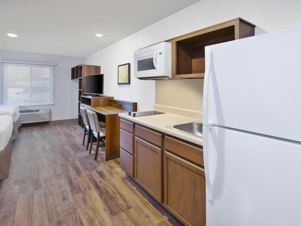 Woodspring Suites Detroit Rochester Hills - image 3