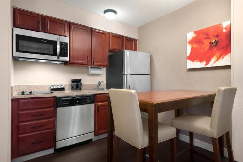 Homewood Suites Rochester-Henrietta - image 3