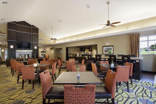 Homewood Suites by Hilton Rochester/Greece NY - image 3