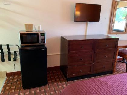 Royal Regency Inn - image 10