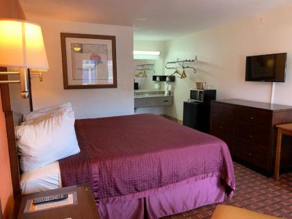 Royal Regency Inn - image 15