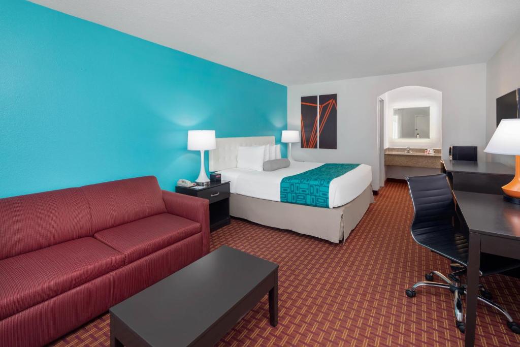 Howard Johnson by Wyndham Rock Hill - image 6