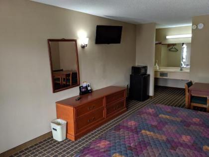 Economy Inn Express - image 13