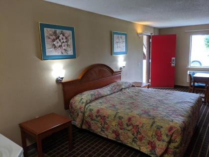 Economy Inn Express - image 15