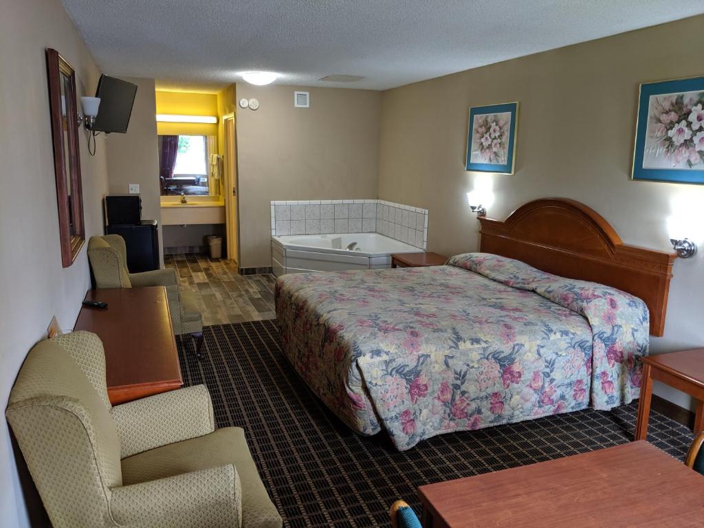 Economy Inn Express - image 6