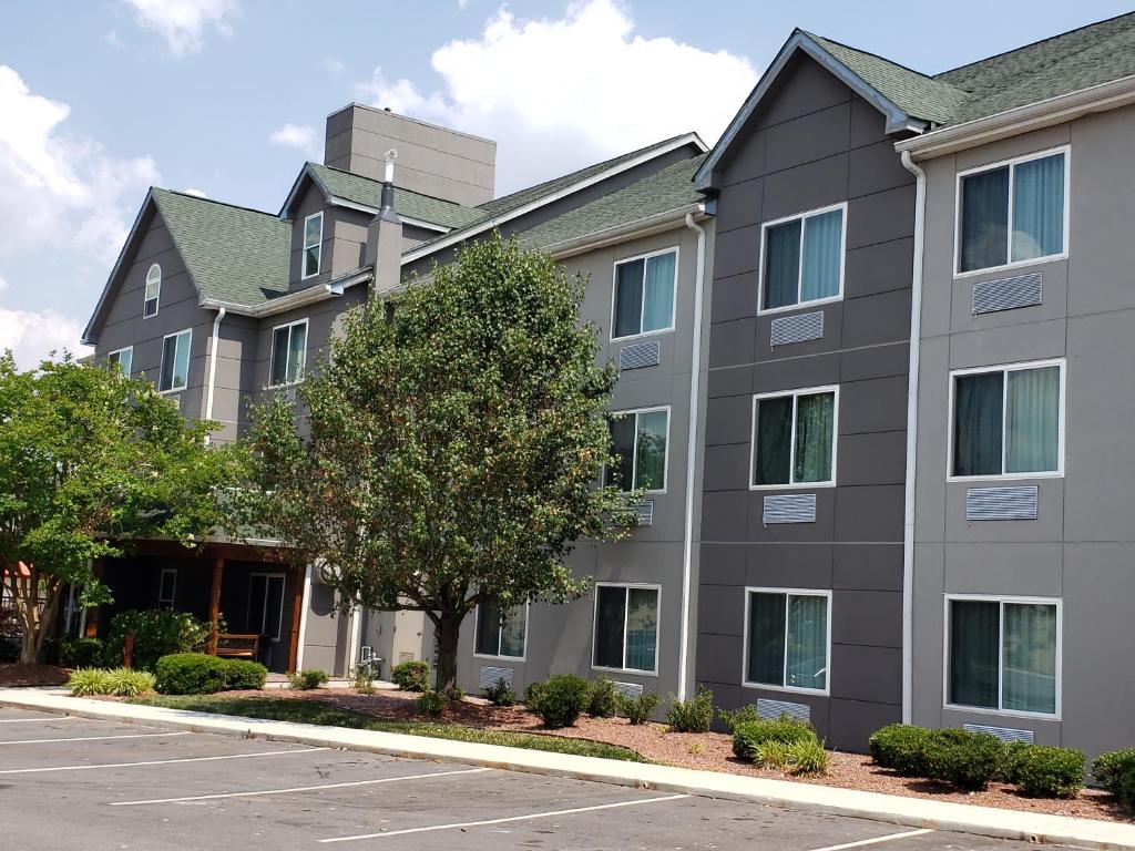 Country Inn & Suites by Radisson Rock Hill SC - image 2