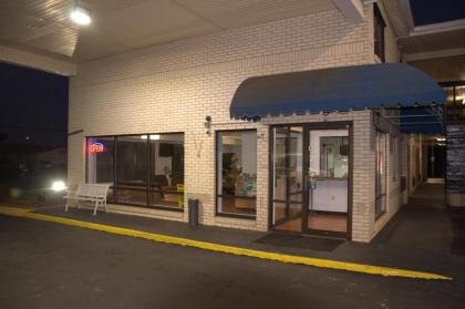 Bestway Inn - image 10