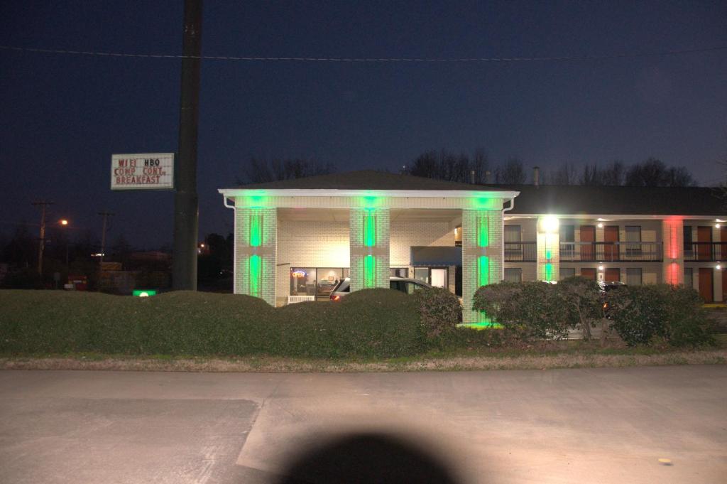Bestway Inn - image 7