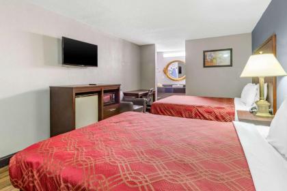 Econo Lodge Rock Hill - image 14