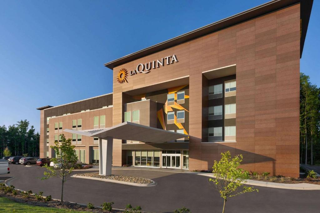 La Quinta by Wyndham Rock Hill - main image