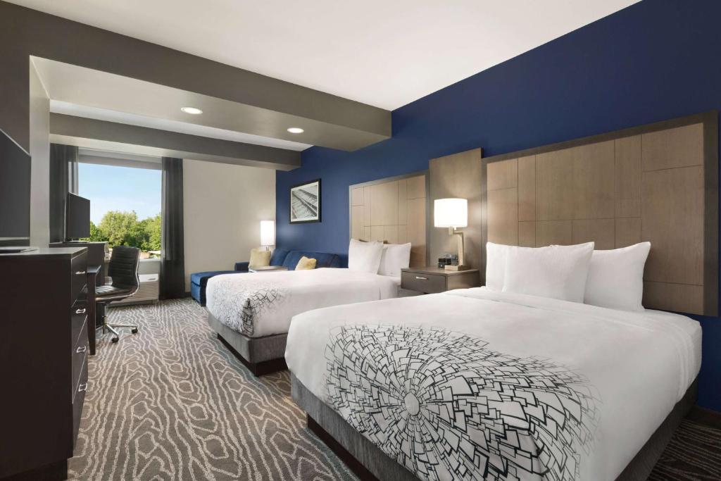 La Quinta by Wyndham Rock Hill - image 4