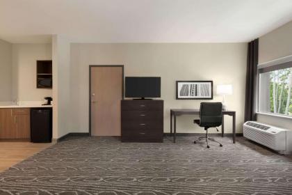 La Quinta by Wyndham Rock Hill - image 9