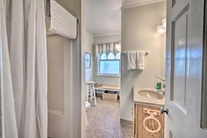 Rockaway Beach Escape with View Steps to Sand! - image 15