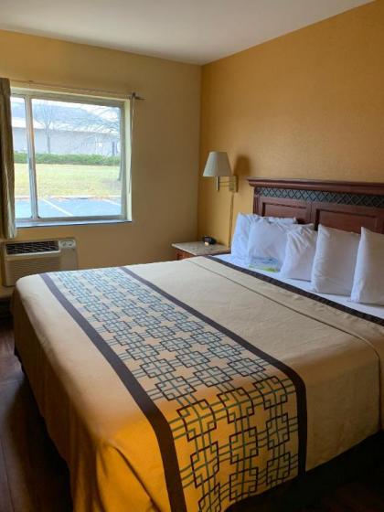 Days Inn by Wyndham Rockford - image 21