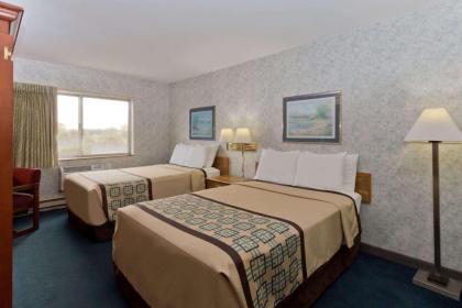 Days Inn by Wyndham Rockford - image 9