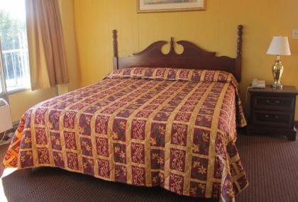 Budgetel Inn & Suites - image 14