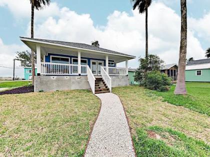 New Listing! Copano Bayfront Haven: Dock Near Beach Home