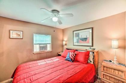 Rockport House with Deck and Grill - Drive to Beach - image 4