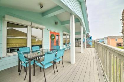 Relaxing Rockport Retreat Less Than 2 Mi to Beach!