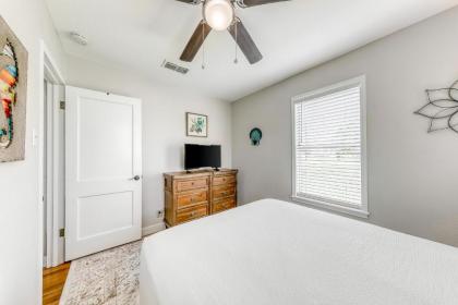 Port City Charm - image 16