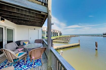 Bay-View Allegro North - All-New - Boat Slip Pool condo