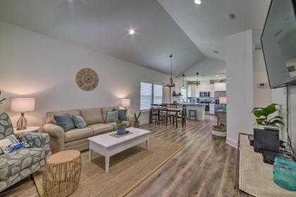Home at Holiday Beach! Castaway at Misty Oak - image 2
