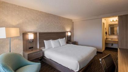 Best Western Mill River Manor - image 12