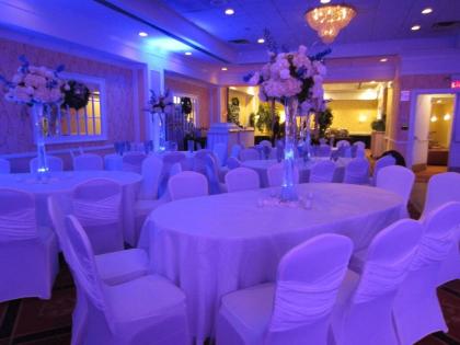 Best Western Mill River Manor - image 18